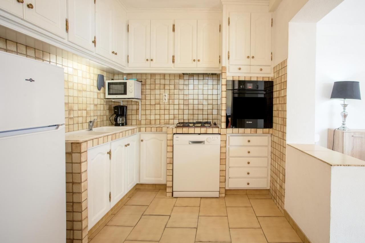 Location La Londe Apartment Exterior photo